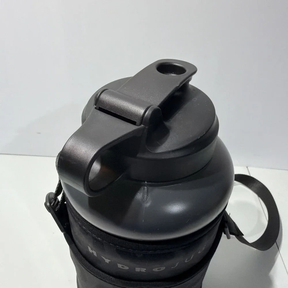 HydroJug black water